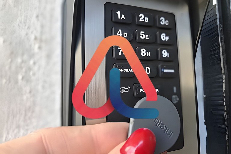 Quarto Premium | Perto da Praia | Varanda | Vista