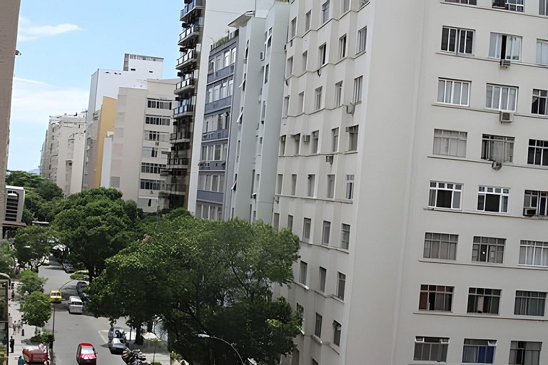 5 minutos da praia | Reformado | Ar Condicionado