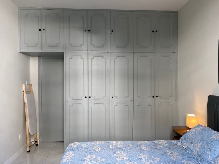 5 minutos da praia | Reformado | Ar Condicionado