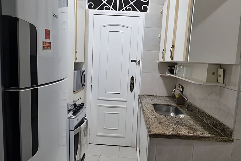 2 Minutos da Praia | 2 Quartos | Ar Condicionado