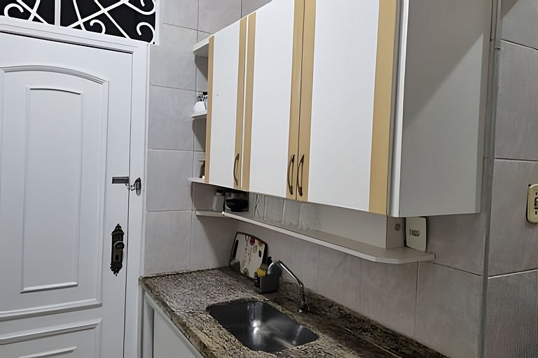 2 Minutos da Praia | 2 Quartos | Ar Condicionado