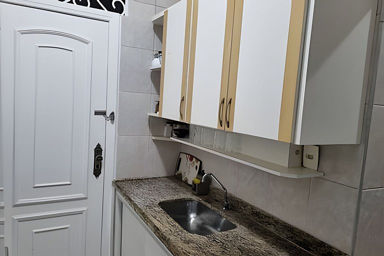 2 Minutos da Praia | 2 Quartos | Ar Condicionado